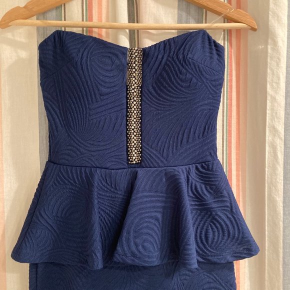 Charlotte Russe (or Windsor) Peplum Mini Dress - Picture 4 of 10